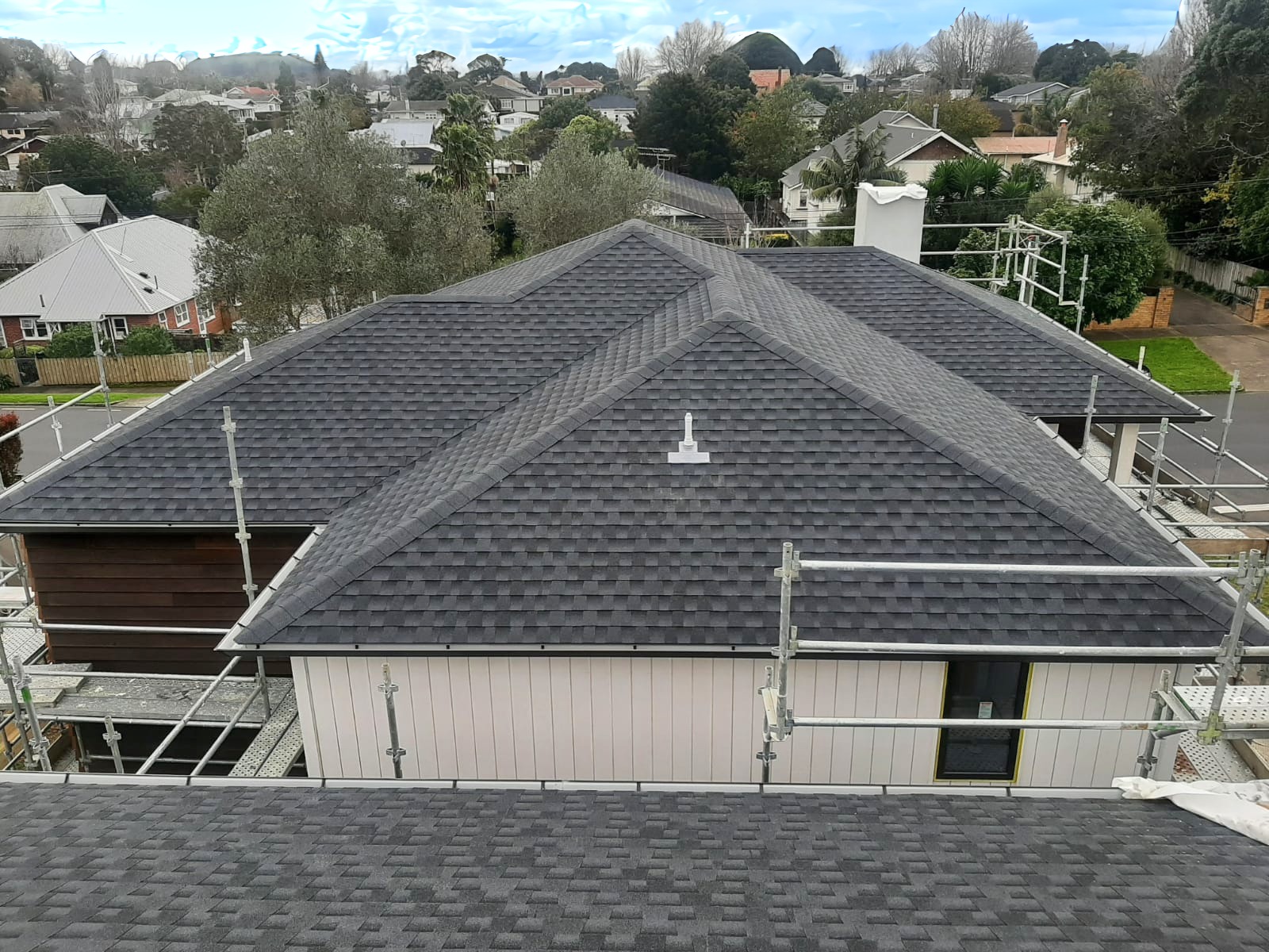 Asphalt shingle colour range Auckland