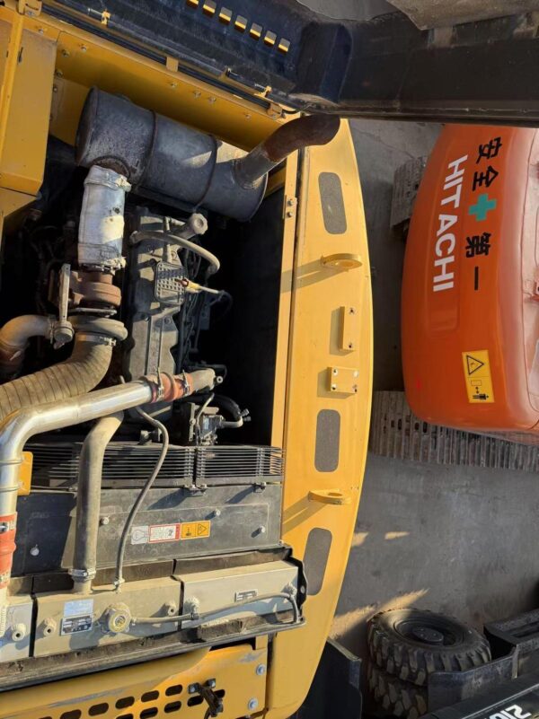 2020 LiuGong 926E Hydraulic Crawler Excavator – 26 Ton - Image 4