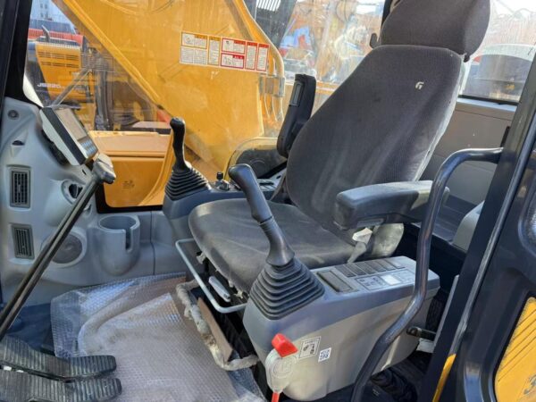 2020 LiuGong 926E Hydraulic Crawler Excavator – 26 Ton - Image 6