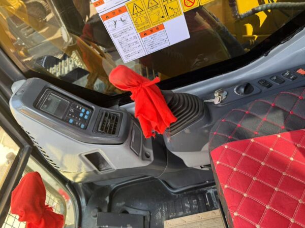 Komatsu PC130 (2023)-13T Excavator with Only 820 Hours - Image 5