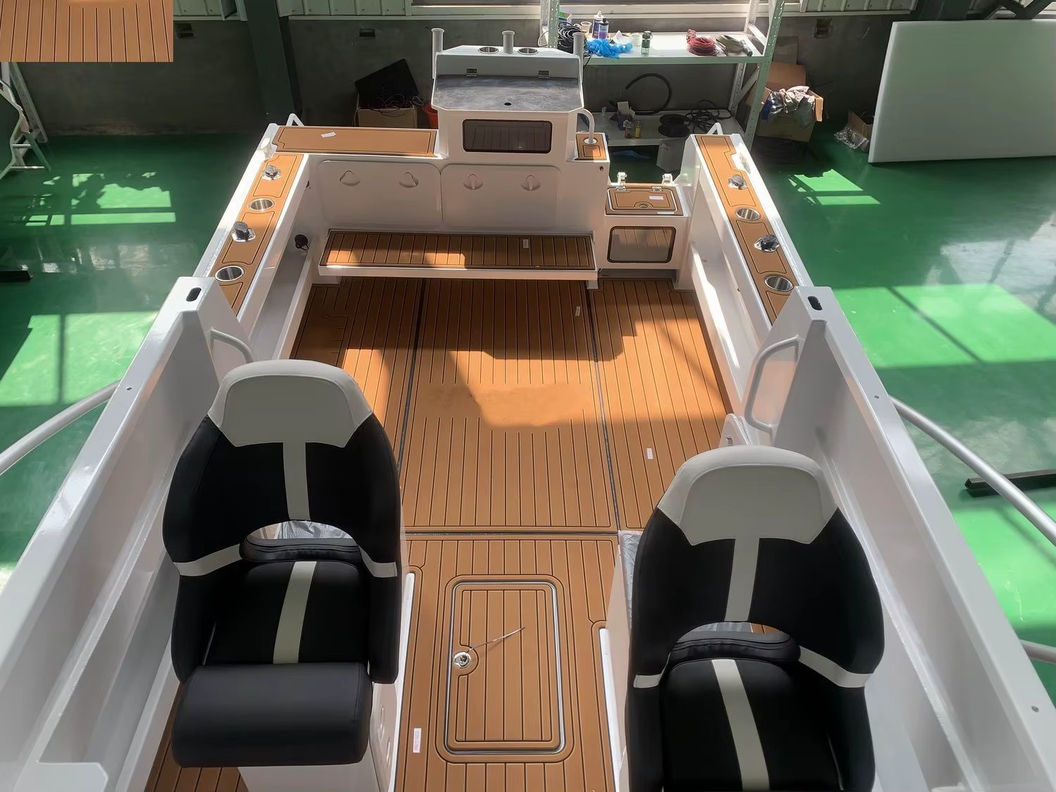 High-Performance 7.5m Aluminium Fishing Boat - Image 9